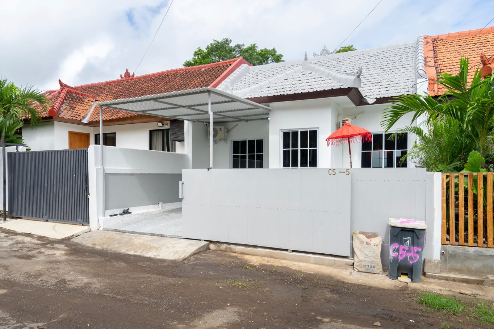 RUMAH MODERN MINIMALIS 4 KAMAR TIDUR - UNGASAN (II)