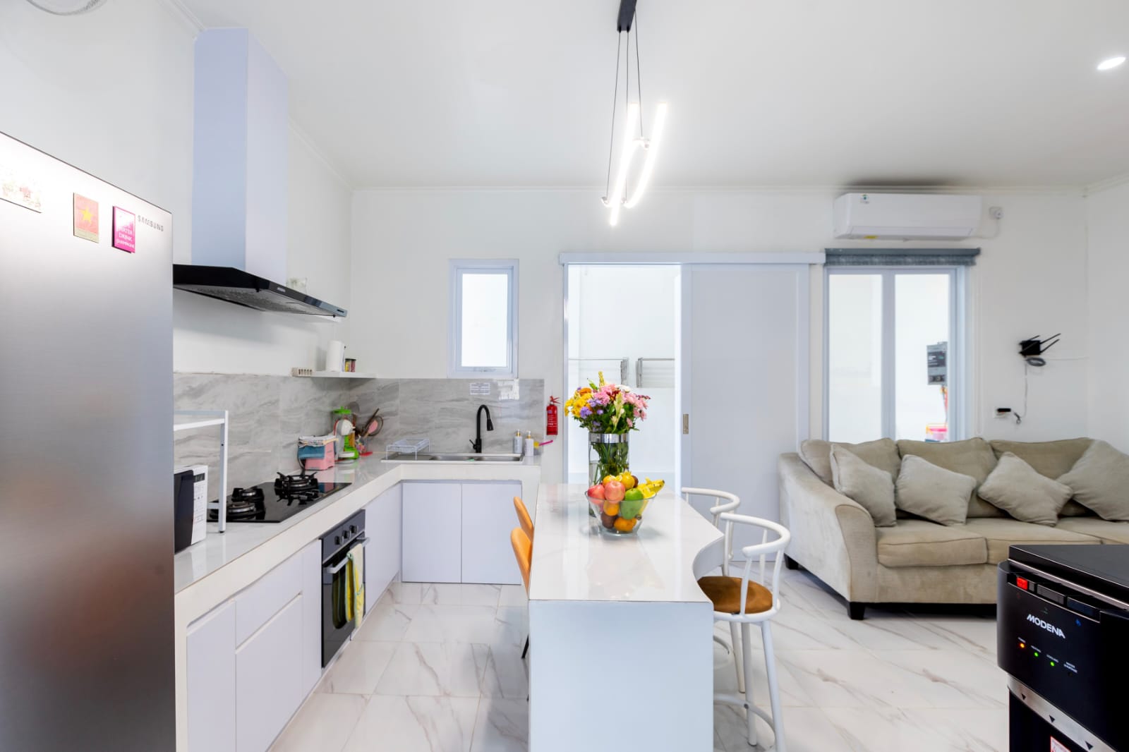 RUMAH MODERN MINIMALIS 4 KAMAR TIDUR - UNGASAN